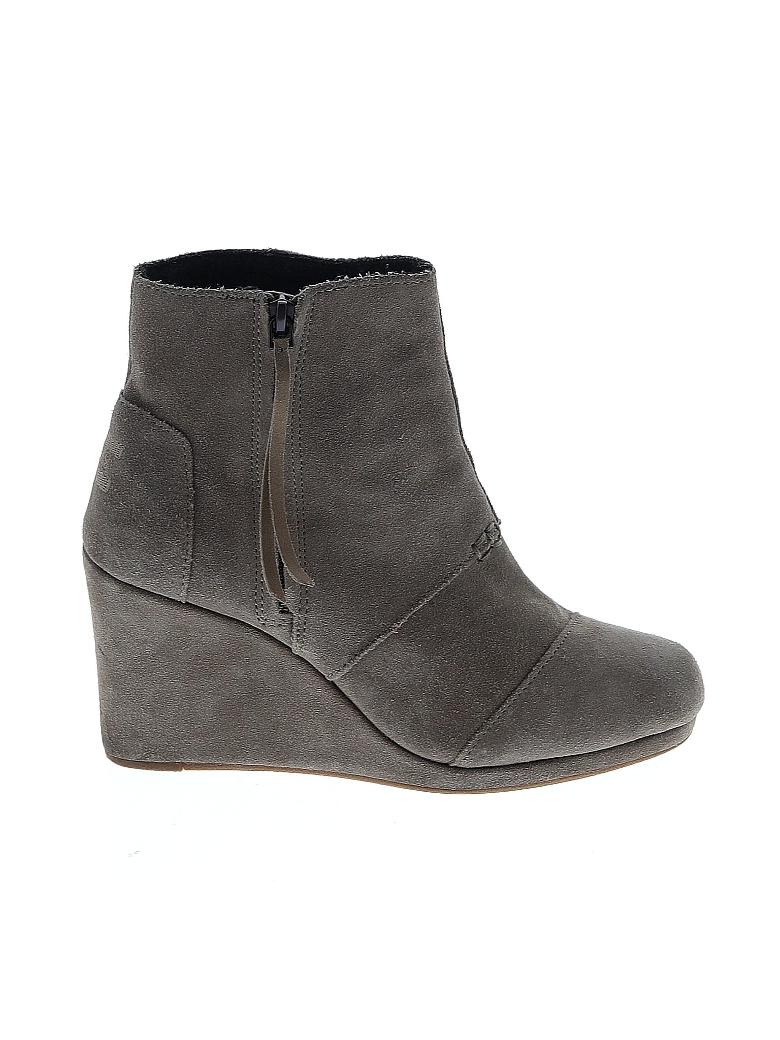 1 shoe size - 8