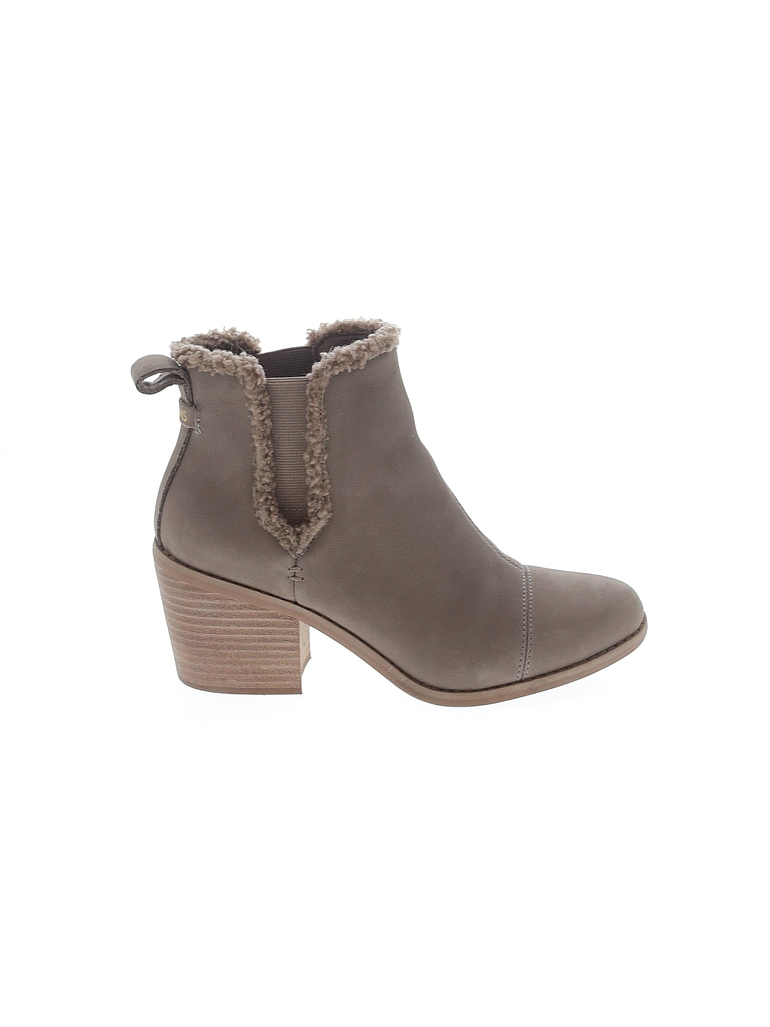 1 shoe size - 7