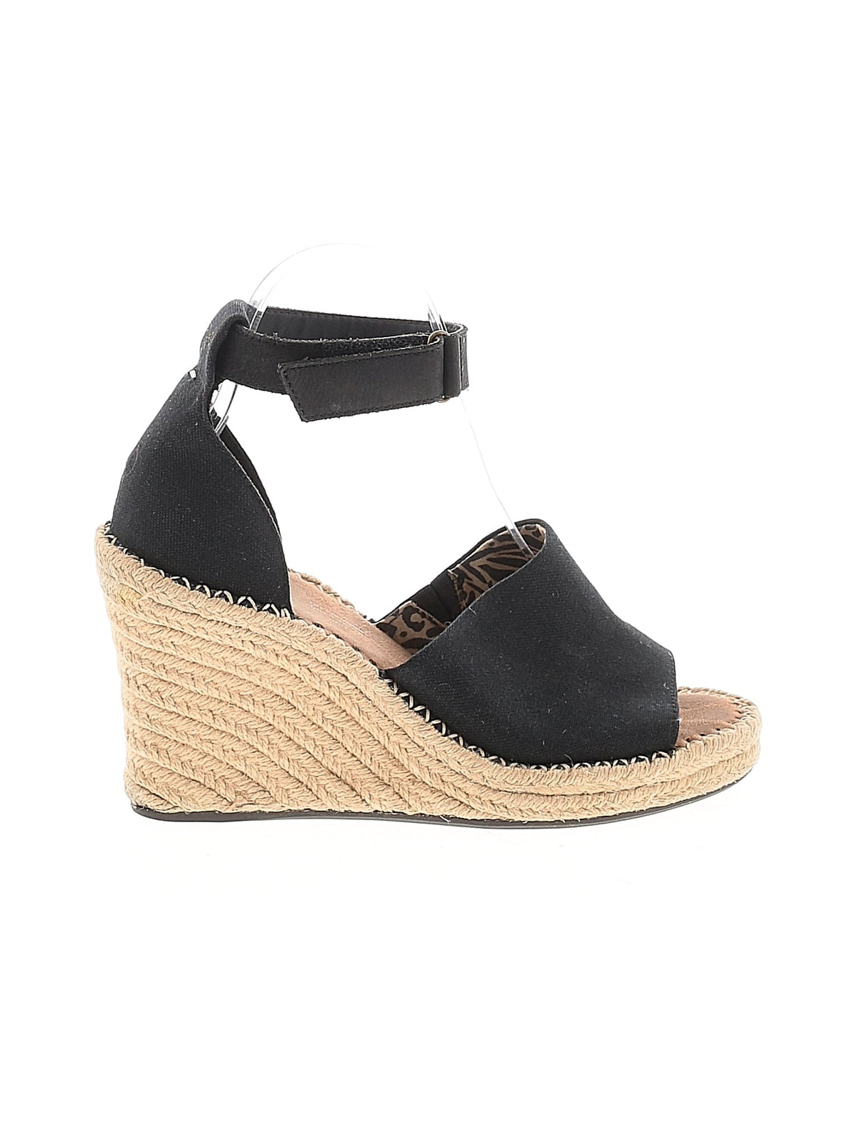 1 shoe size - 7