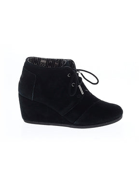 1 shoe size - 7 1/2