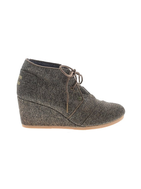 1 shoe size - 8 1/2
