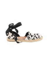 1 shoe size - 7