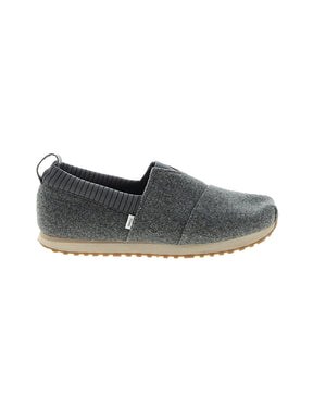 1 shoe size - 9