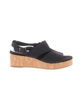 1 shoe size - 11