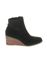 1 shoe size - 8