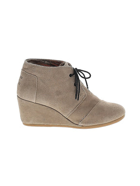 1 shoe size - 6