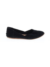 1 shoe size - 7