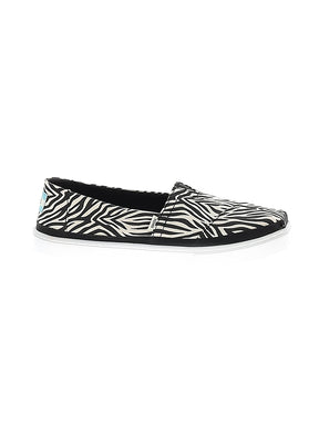 1 shoe size - 6