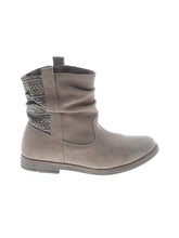 1 shoe size - 4