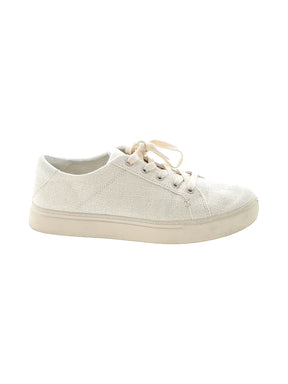 1 shoe size - 9