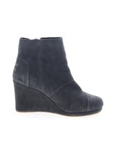 1 shoe size - 8 1/2
