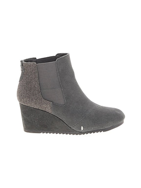 1 shoe size - 7 1/2