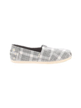 1 shoe size - 8