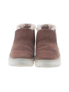 2 shoe size - 9 1/2