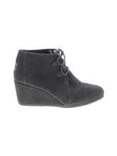 1 shoe size - 10