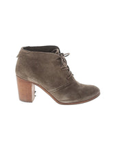 1 shoe size - 8