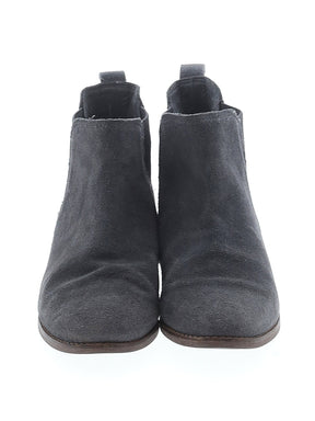 2 shoe size - 9 1/2