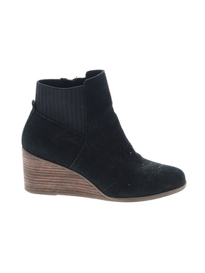 1 shoe size - 9 1/2