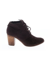 1 shoe size - 9