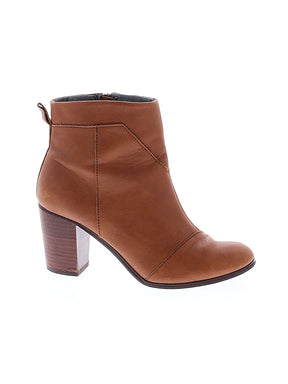 1 shoe size - 8