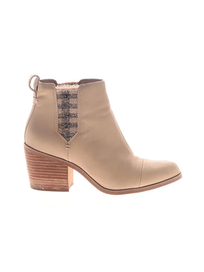1 shoe size - 7 1/2