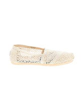 1 shoe size - 6 1/2