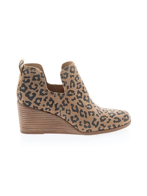 1 shoe size - 9