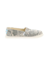 1 shoe size - 7 1/2