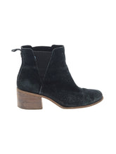1 shoe size - 8 1/2