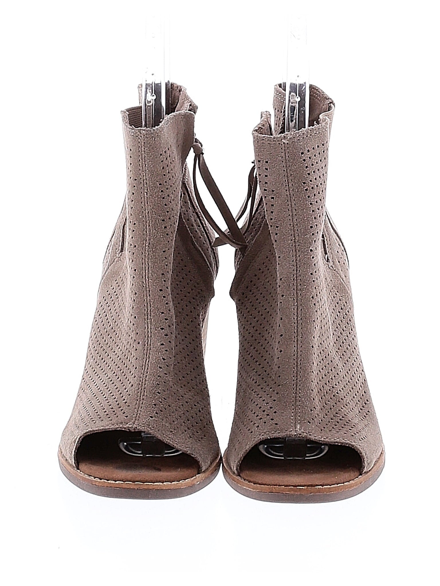 2 shoe size - 9
