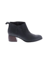 1 shoe size - 6