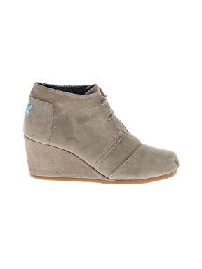 1 shoe size - 9