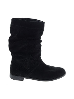 1 shoe size - 8