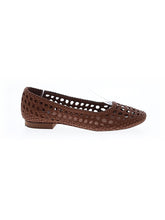 1 shoe size - 9
