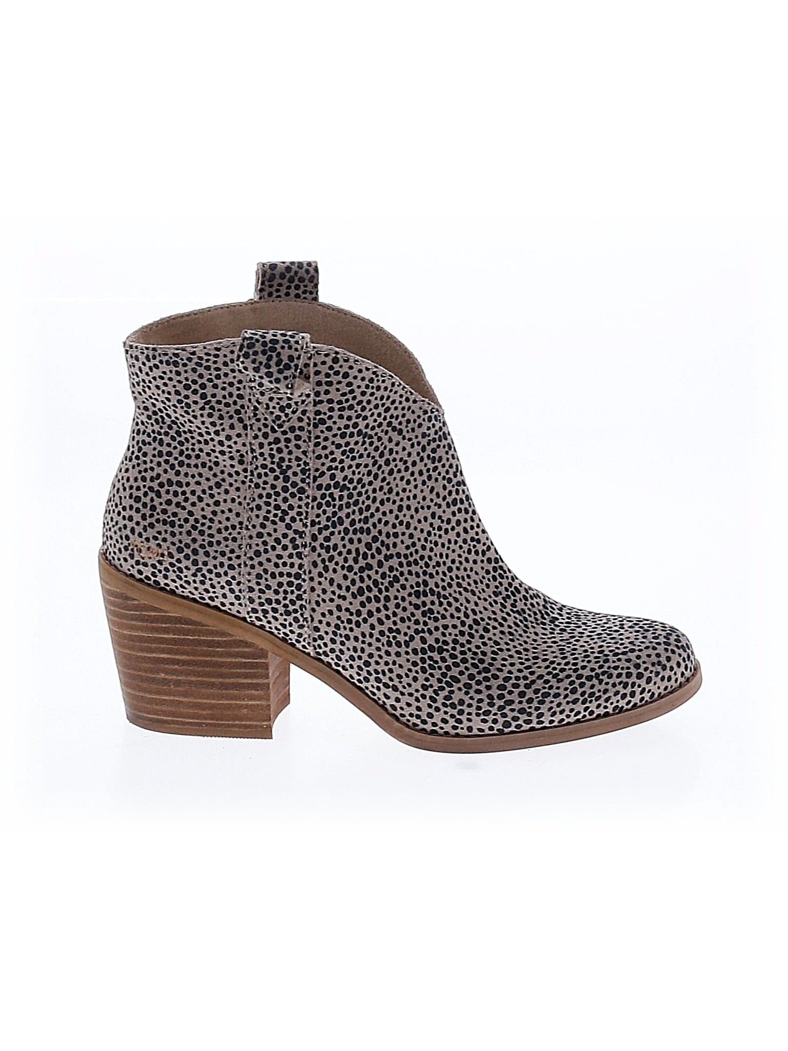 1 shoe size - 7 1/2