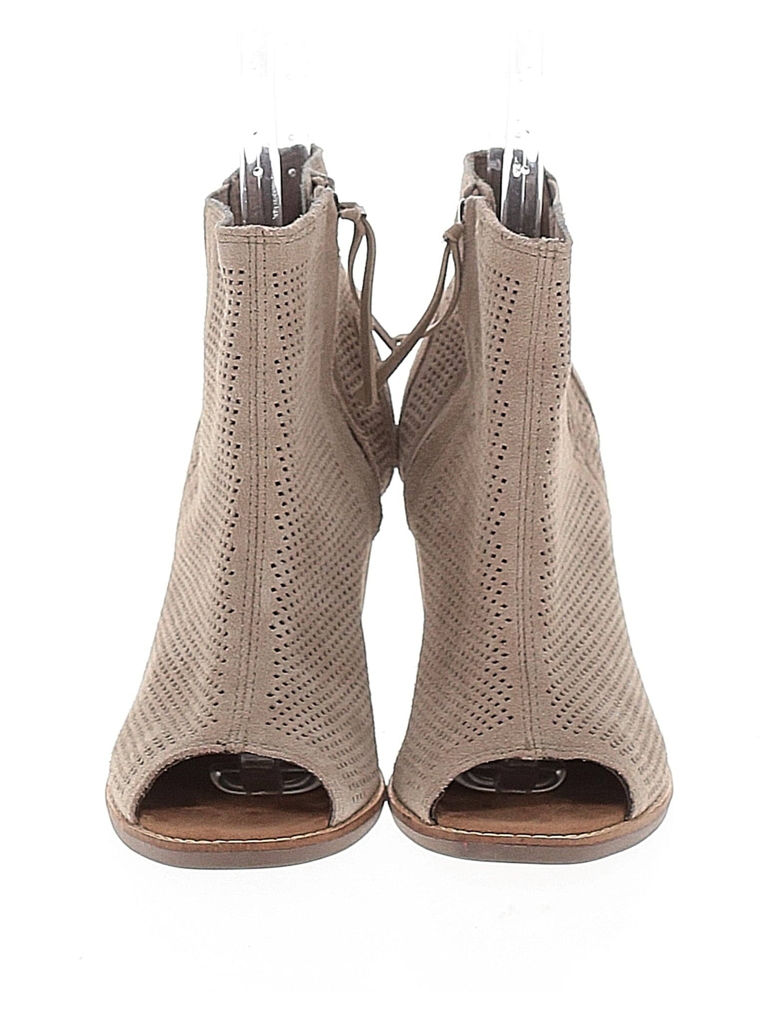 2 shoe size - 8 1/2