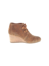 1 shoe size - 8 1/2