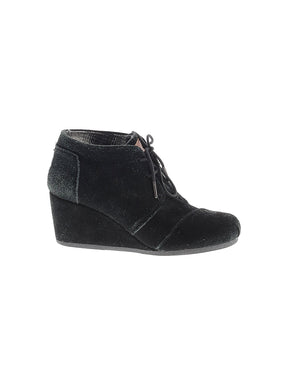1 shoe size - 9