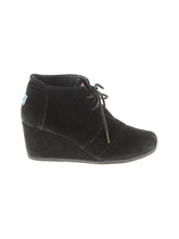 1 shoe size - 8 1/2