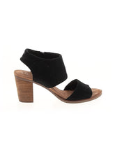 1 shoe size - 8