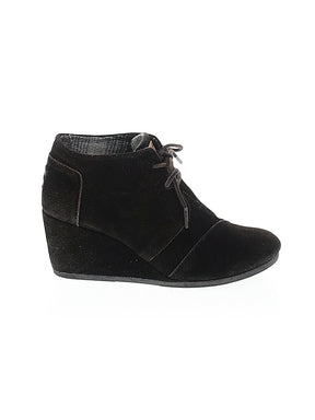 1 shoe size - 8 1/2