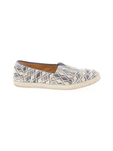 1 shoe size - 10