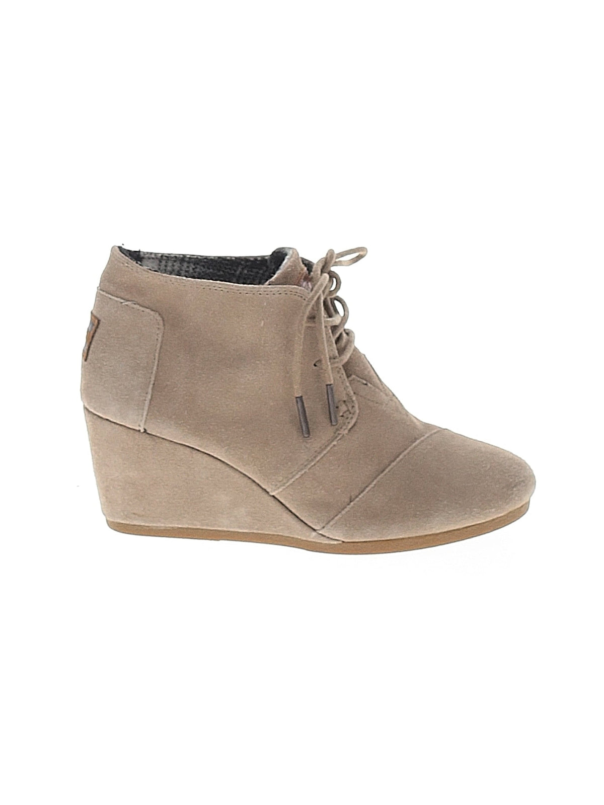 1 shoe size - 7