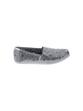 1 shoe size - 8