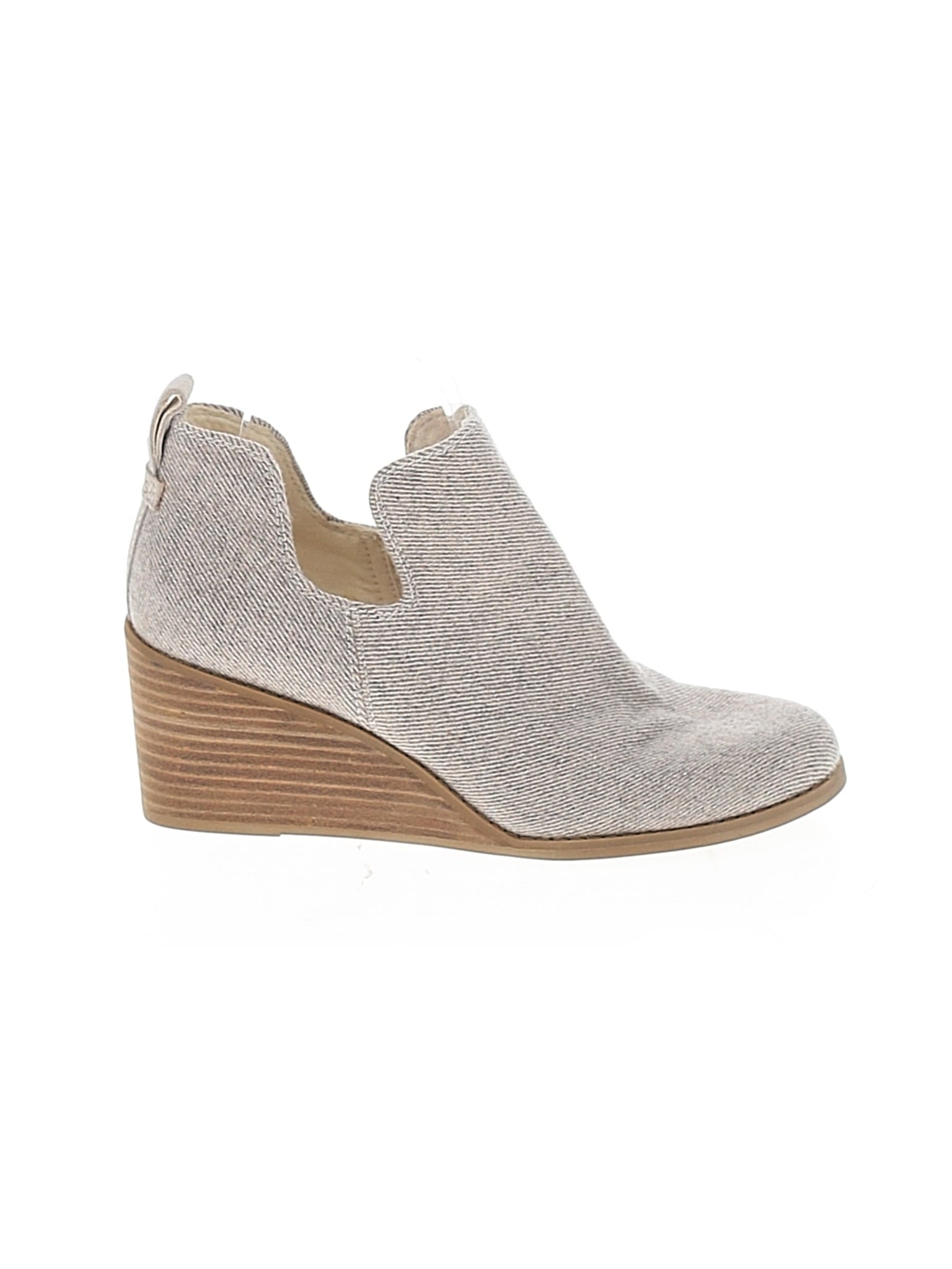 1 shoe size - 7
