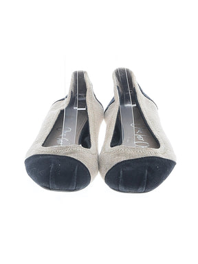2 shoe size - 9