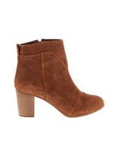 1 shoe size - 11