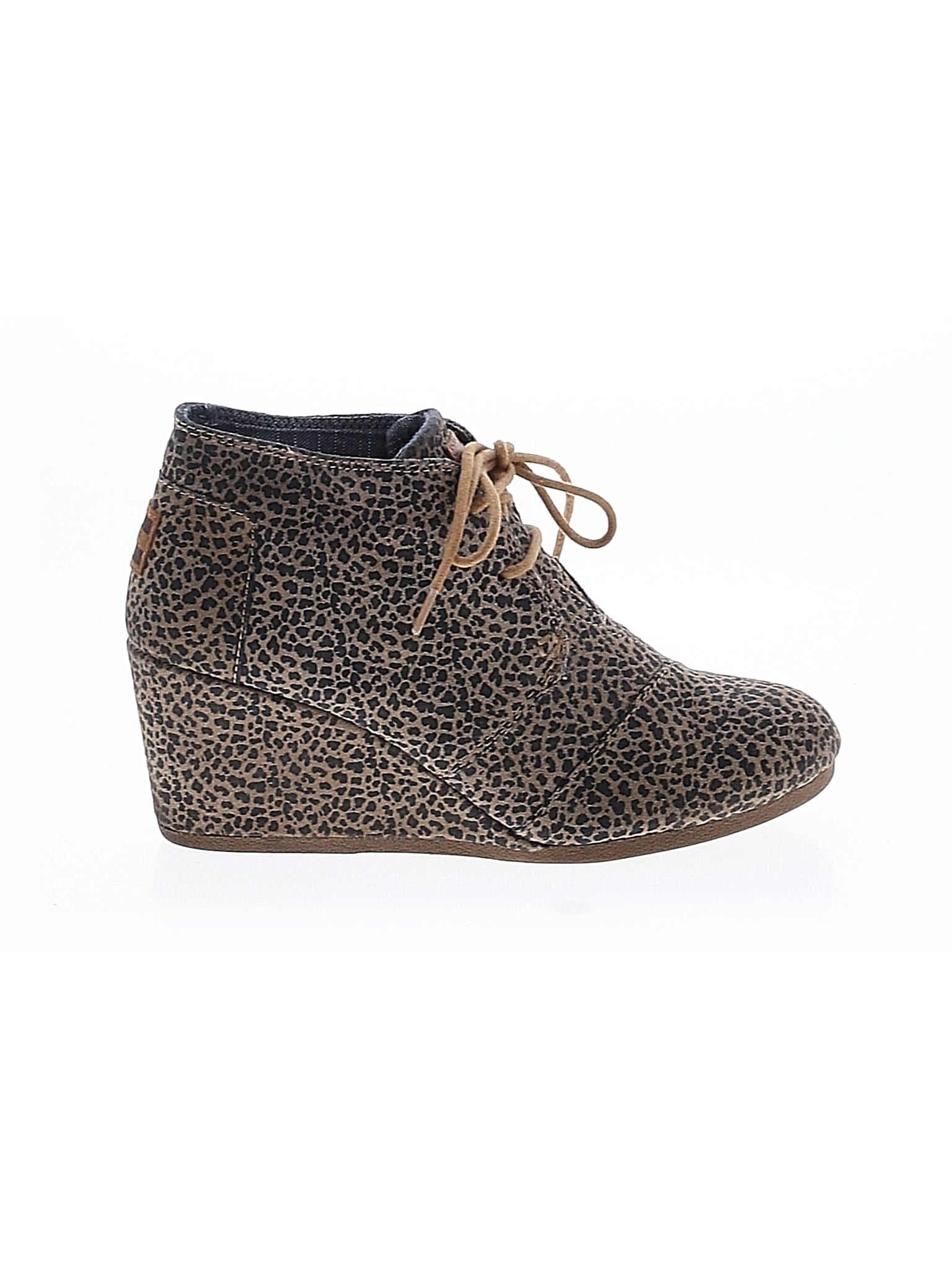 1 shoe size - 8