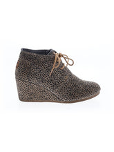 1 shoe size - 8