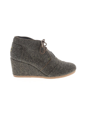 1 shoe size - 8 1/2